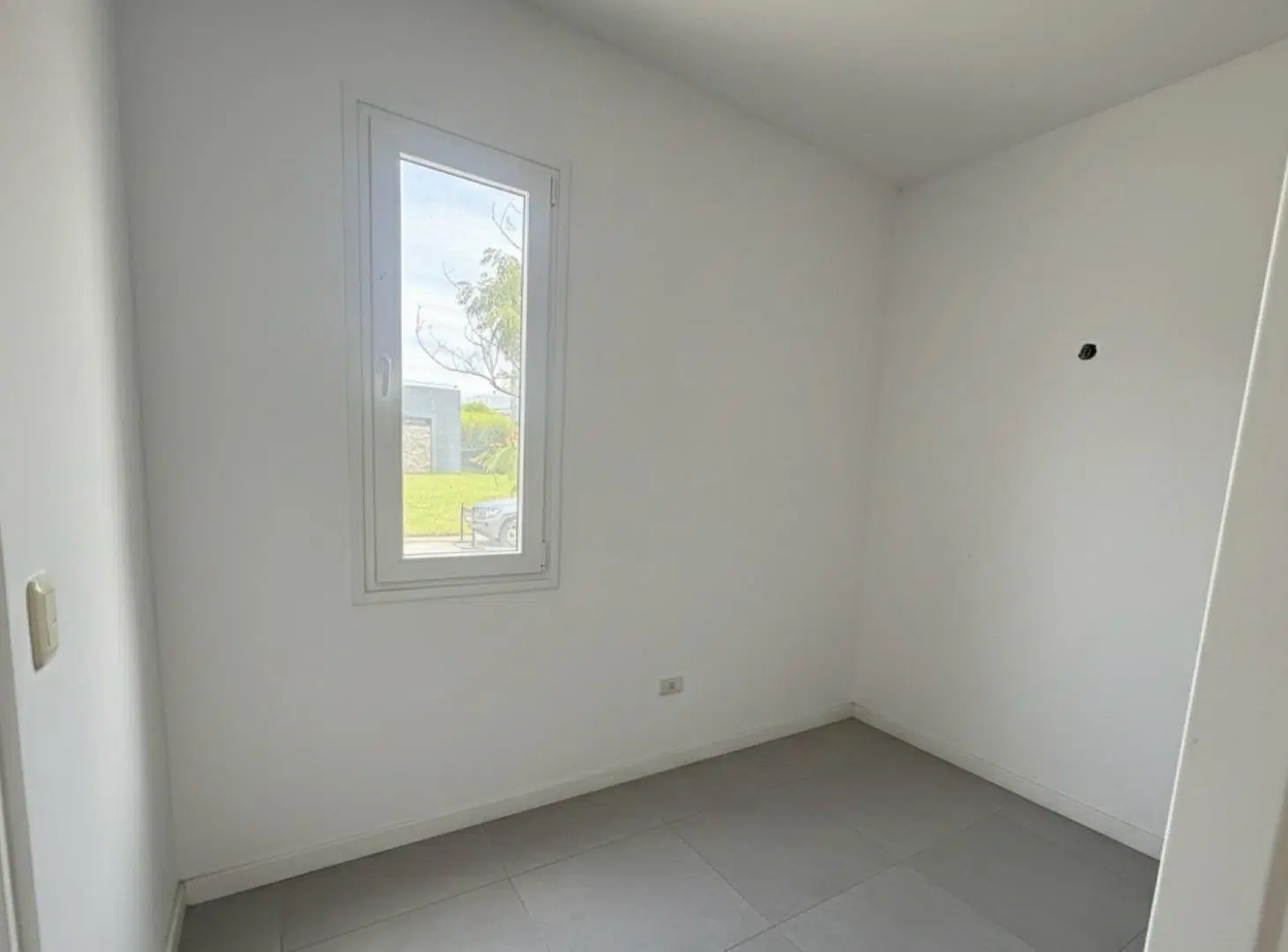 Casa en Alquiler anual, 5 Ambientes, Nordelta, Tigre, Barrio Los Sauces, lote interno 8