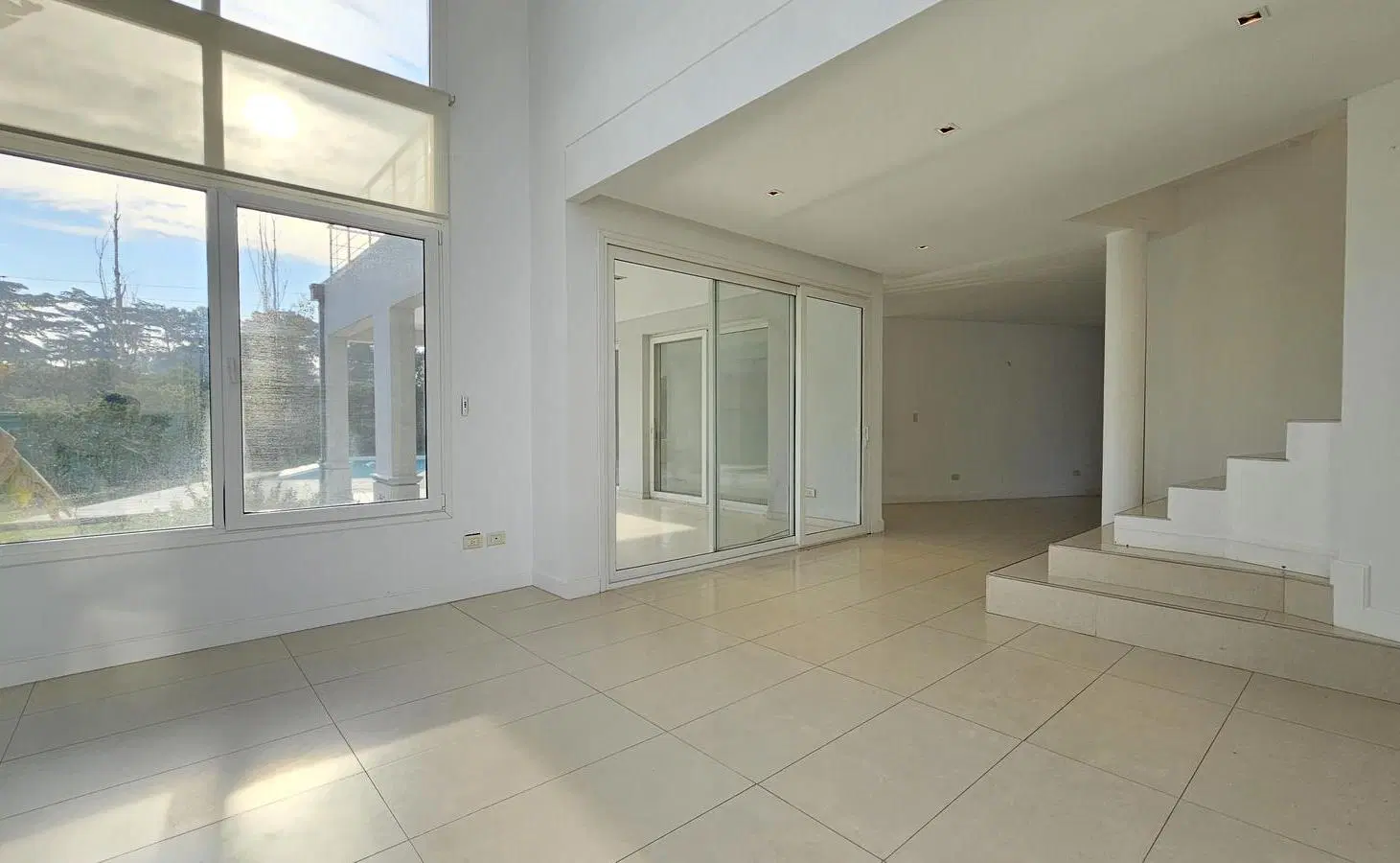 Casa en Venta 4 ambientes en Ayres de Pilar 8
