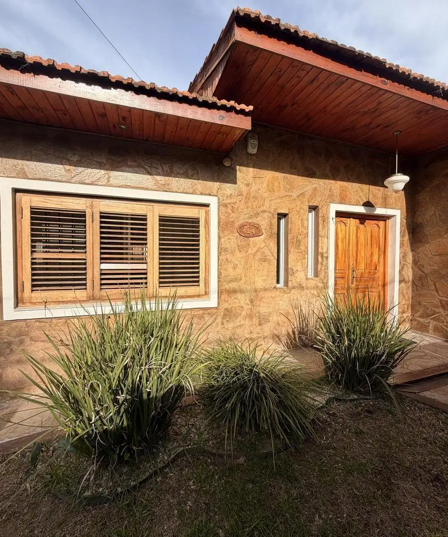 Venta Casa PH Independiente con Cochera 5 ambientes Patio Parrilla Punta Chica San Fernando 5