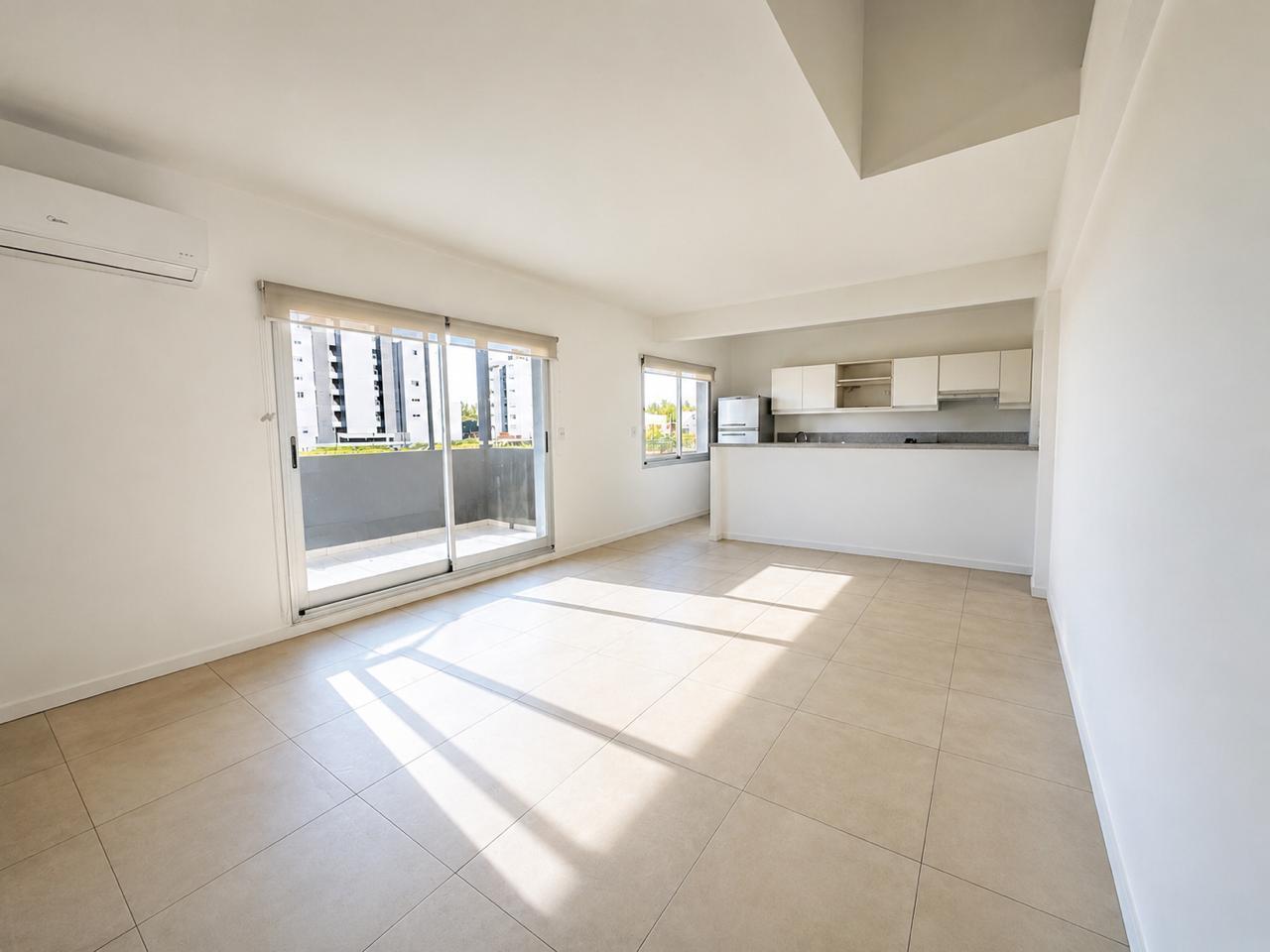 Foto de Departamento de tres ambientes en Alquiler en Sendero, imagen 3