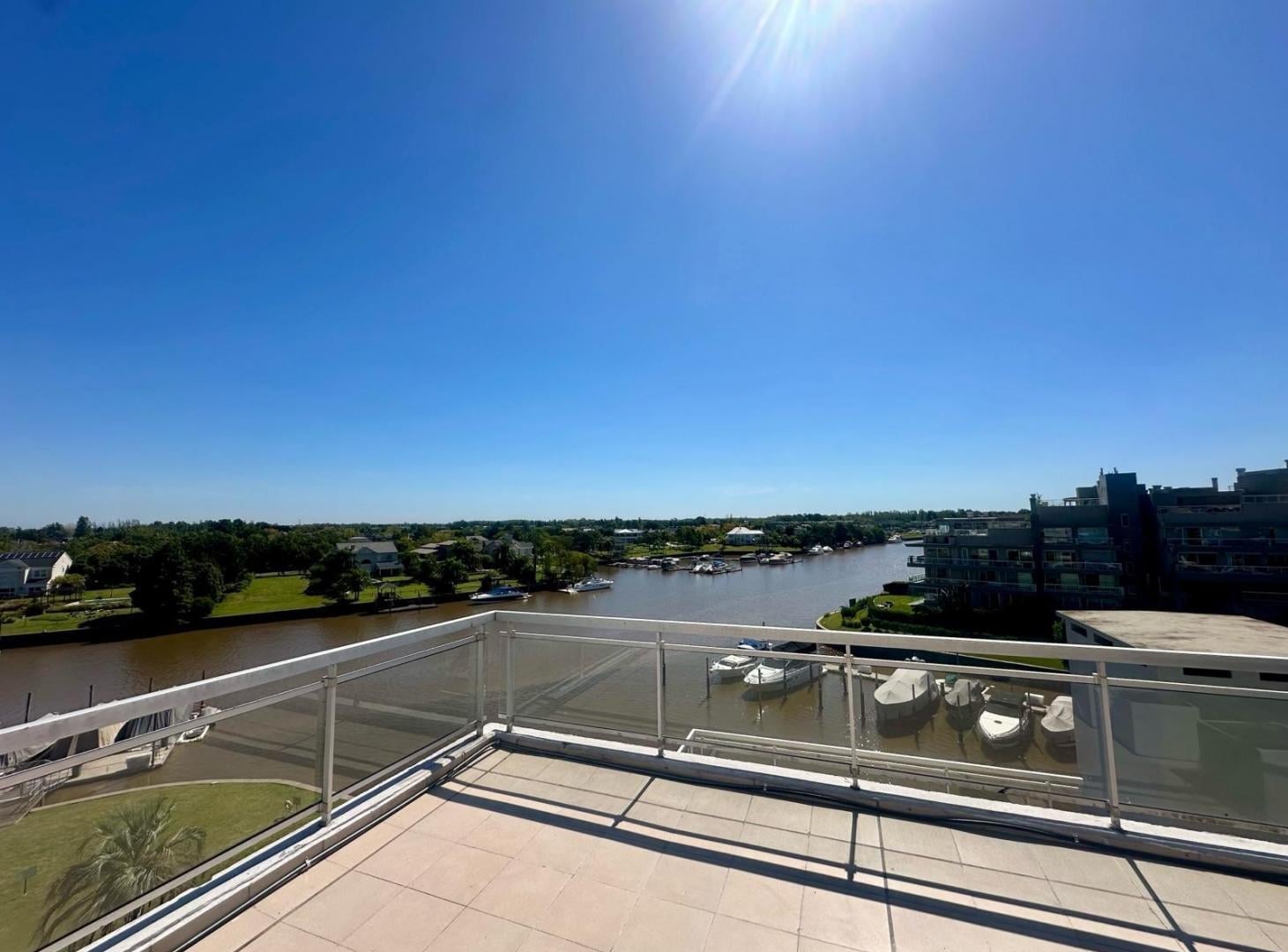 Foto de Departamento en Venta,4 ambientes, en Islas del Canal, Bahia Grande, imagen 1