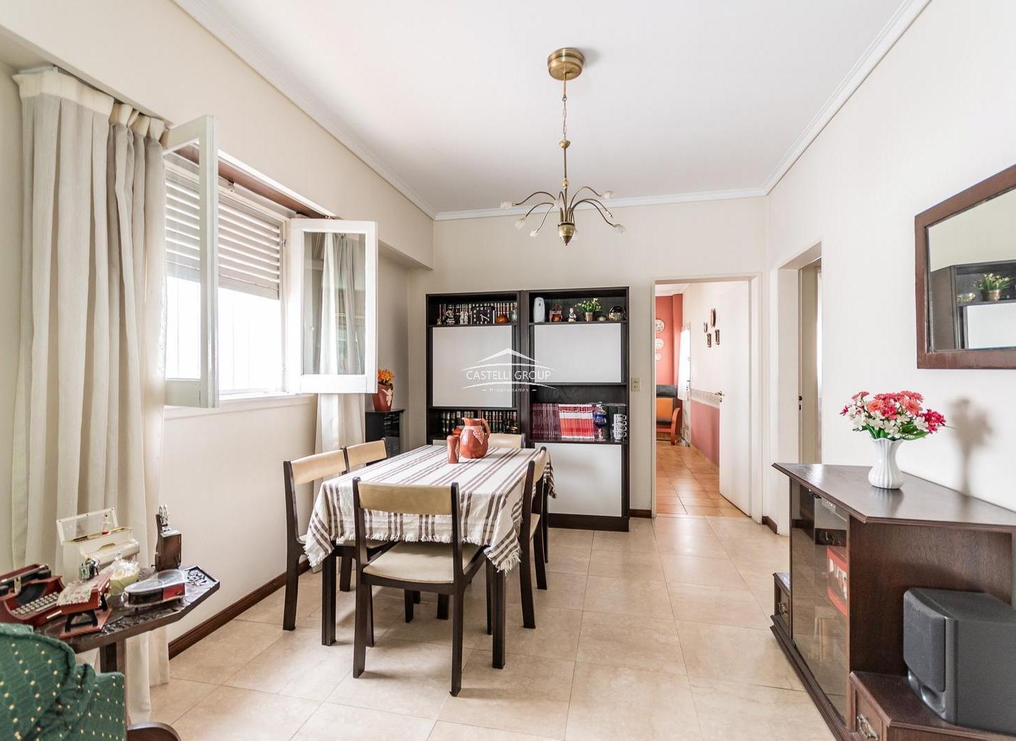 Foto de Casa en Venta 4 ambientes con jardín en Floresta, imagen 1