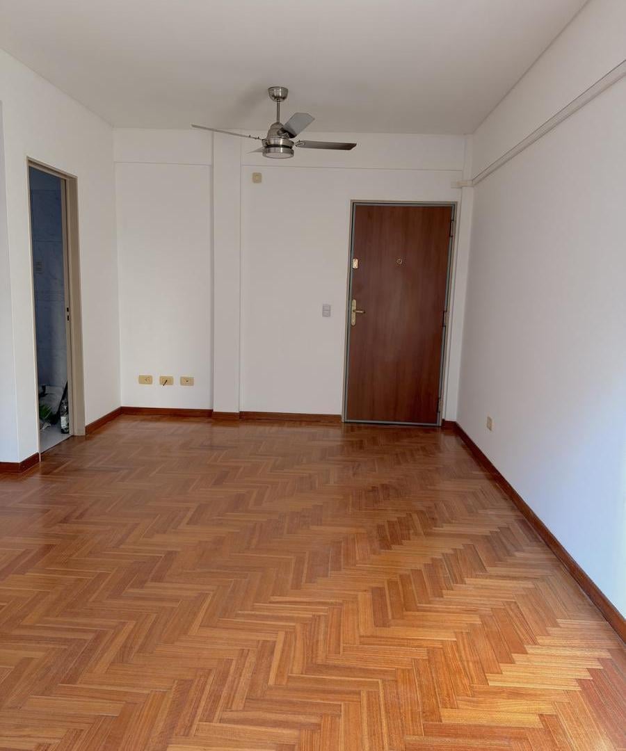 Foto de Alquiler Departamento 2 ambientes con balcón al frente en Villa Urquiza, imagen 1