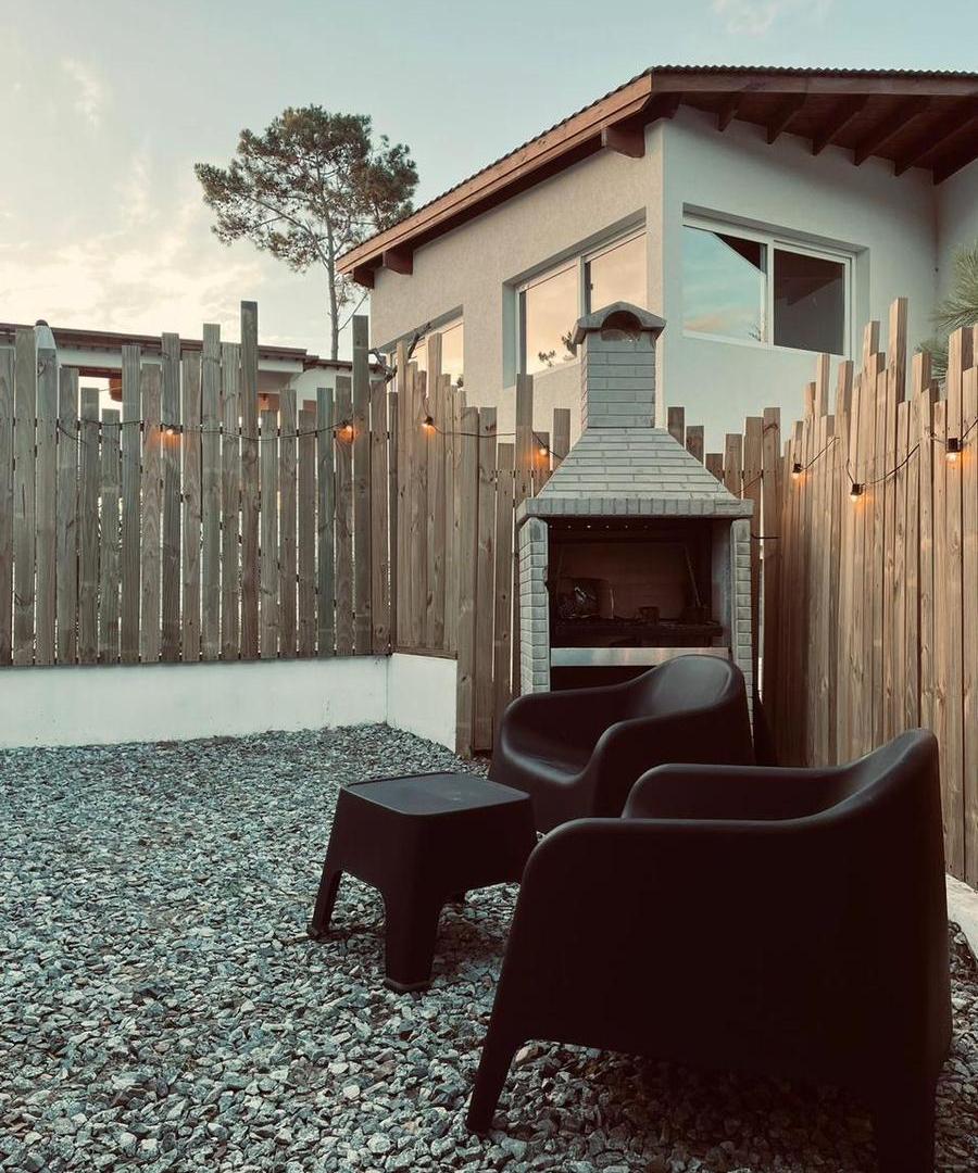 Foto de Casa en Venta en Complejo en Pinamar c/ Cochera Patio y Parrilla, imagen 1