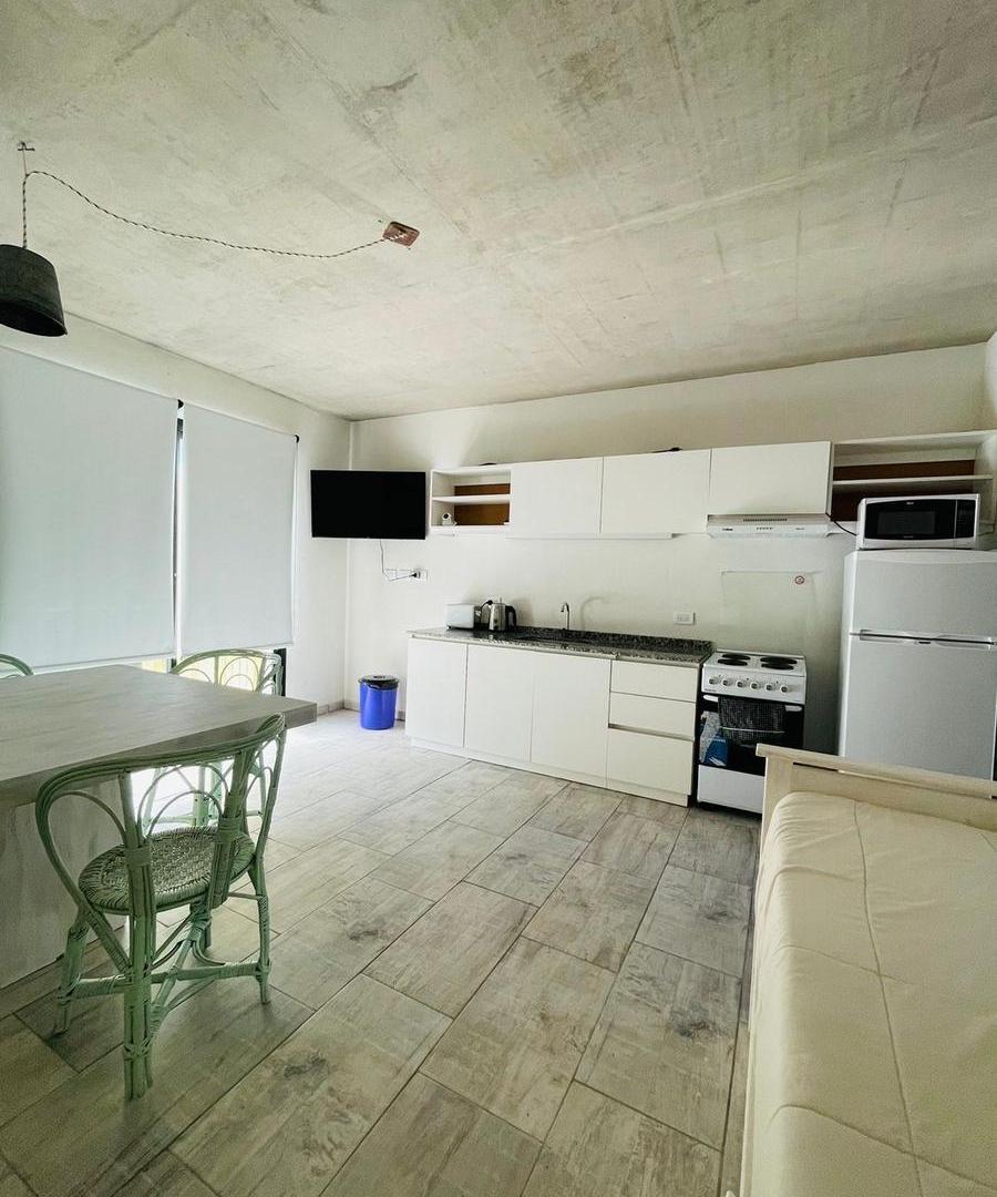 Foto de Casa en Venta en Complejo en Pinamar c/ Cochera Patio y Parrilla, imagen 3