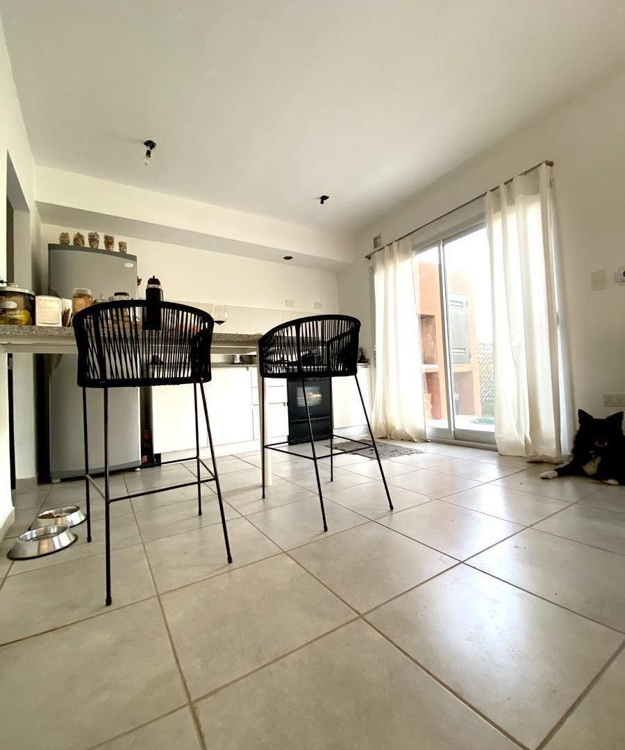 Foto de Venta Casa con pileta y cochera doble en Casas de Santa Ana - Villanueva, imagen 5