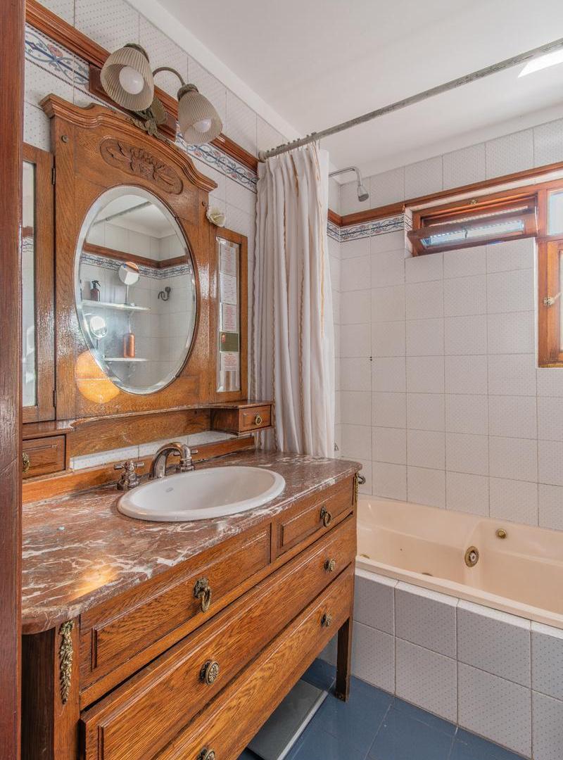 Foto de Venta Casa en Beccar con Jardin Parrilla y Pileta, imagen 2