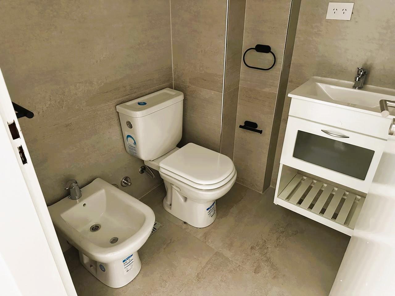 Foto de Departamento de 2 ambientes en alquiler anual apto profesional barrio, imagen 4