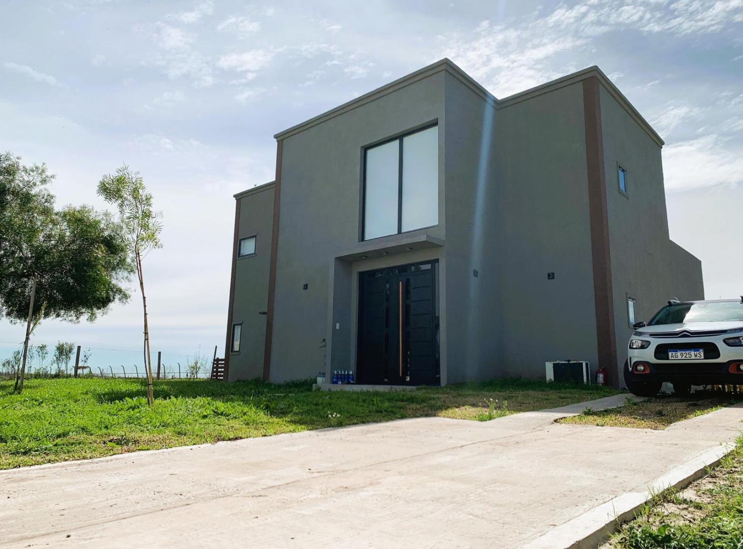 Foto de Casa en venta en barrio privado San Sebastián, Pilar, Área 8, imagen 2