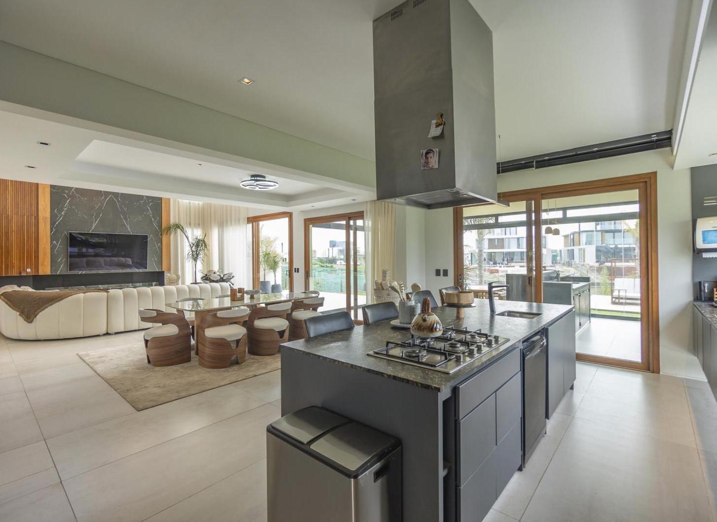Foto de Casa Moderna al Agua 8 Amb 4/5 Dormitorios, imagen 5