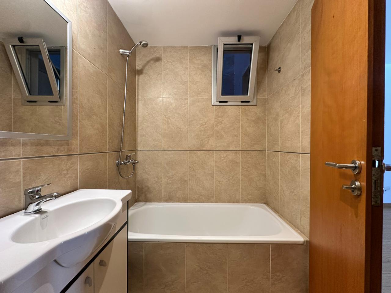 Foto de Departamento azcuenaga en Alquiler, imagen 4