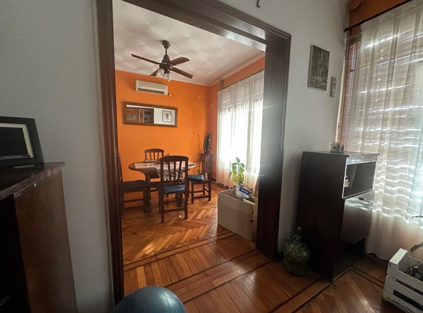 Foto de PH en Villa Urquiza venta con parrilla luminoso, imagen 5