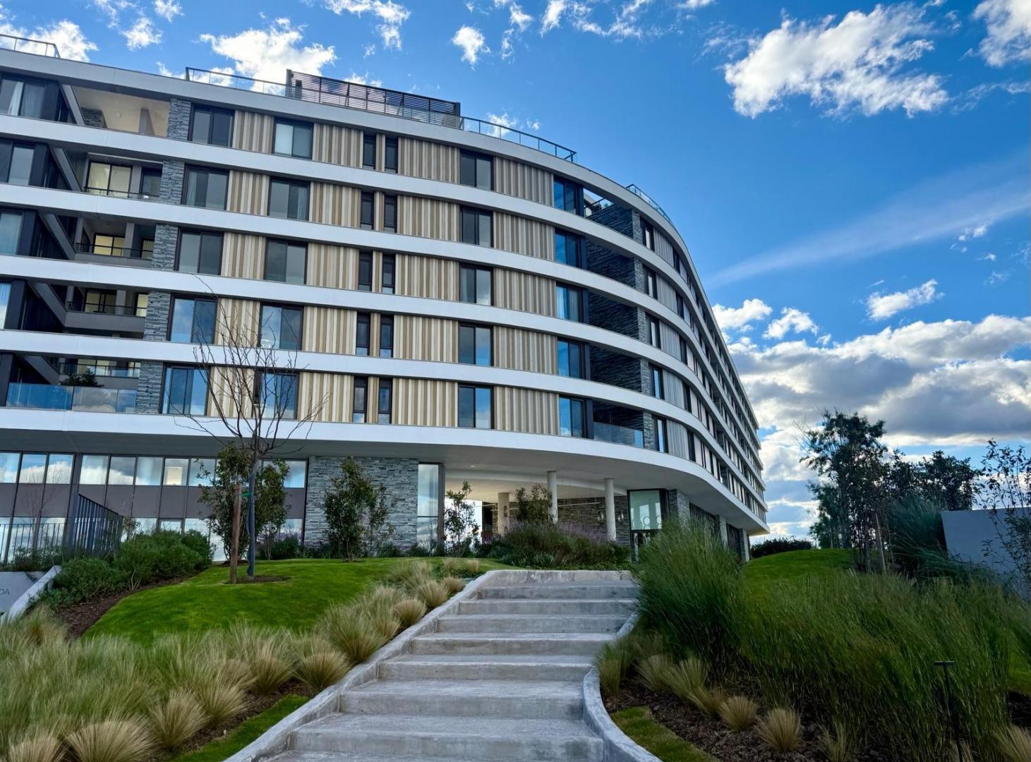 Foto de Departamento en Alquiler, 4 ambientes, Duplex Pb con Jardin y piscina, imagen 4