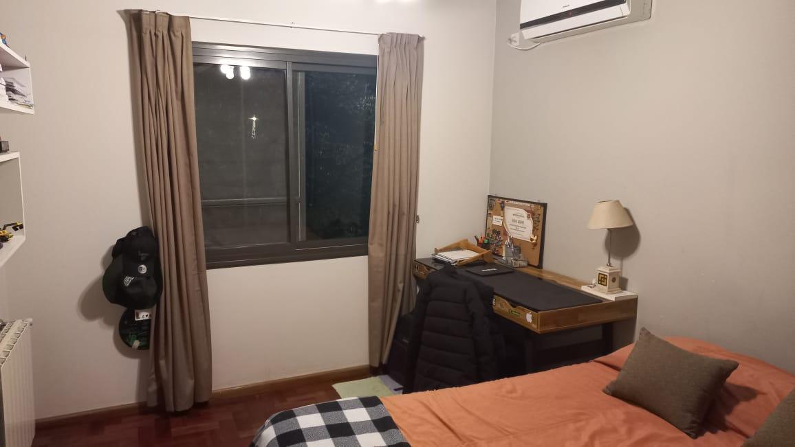 Jardin Claret Casa 4 Dormitorio en Amplio Lote Central 2