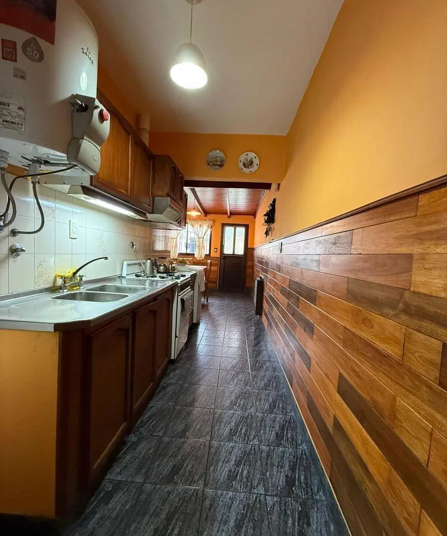 Casa 9 de julio al 8900 4