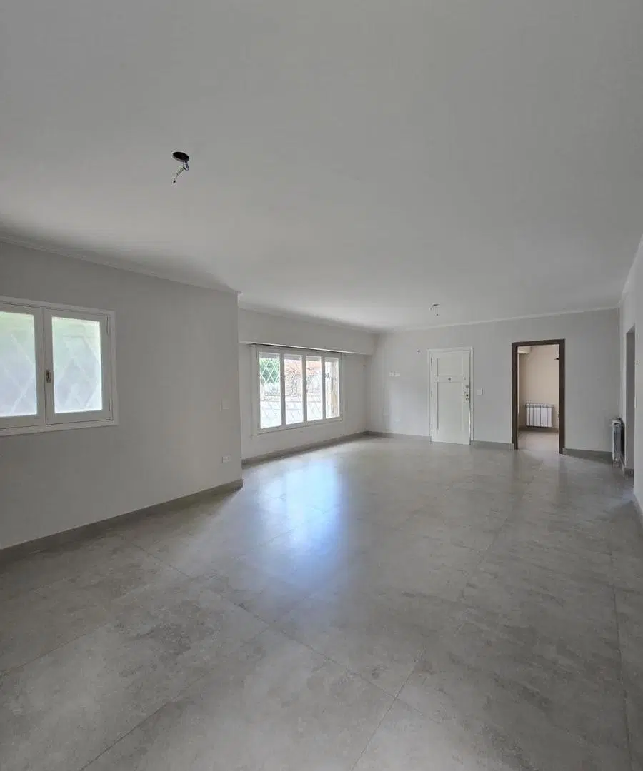 CHALETE EN VENTA 3 AMBIENTES CON GARAGE QUINCHO 1