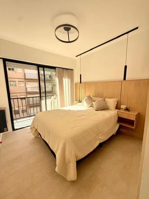 Departamento EN VENTA 2 AMBIENTES A LA CALLE CON BALCÓN SALIENTE 1