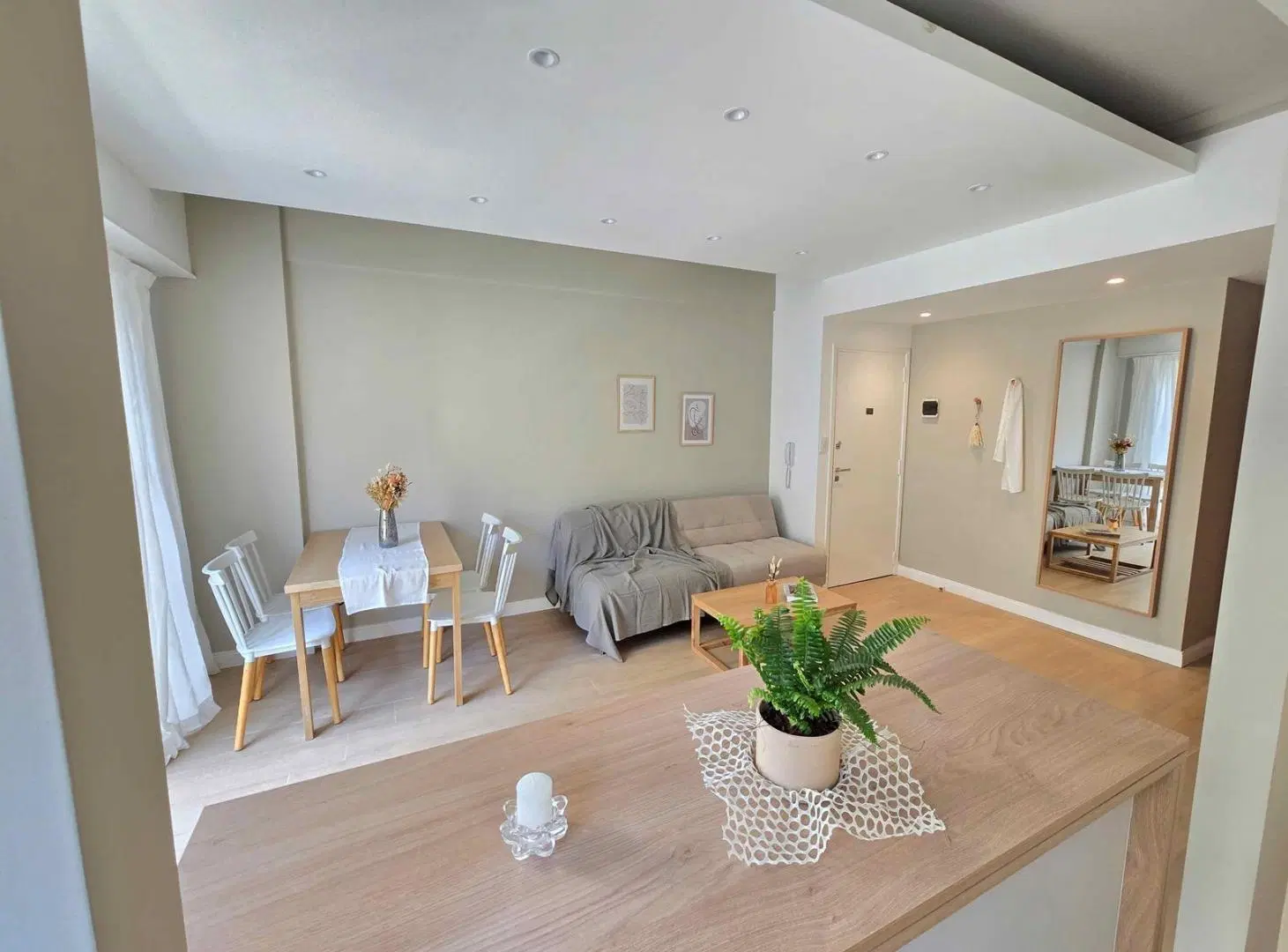 Departamento EN VENTA 2 AMBIENTES A LA CALLE CON BALCON FRANCES 3