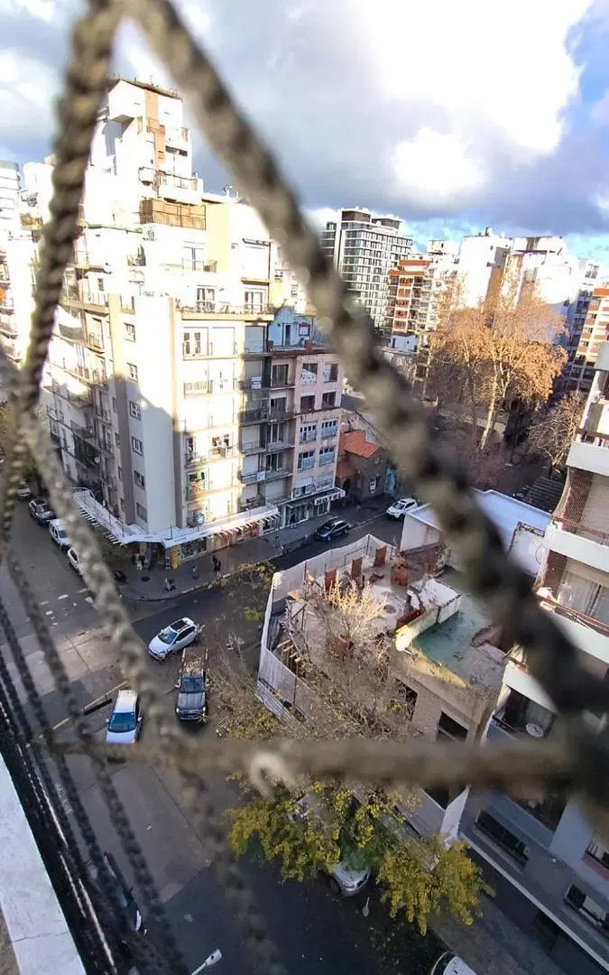 Departamento EN VENTA 1 AMBIENTE A LA CALLE CON BALCÓN 5