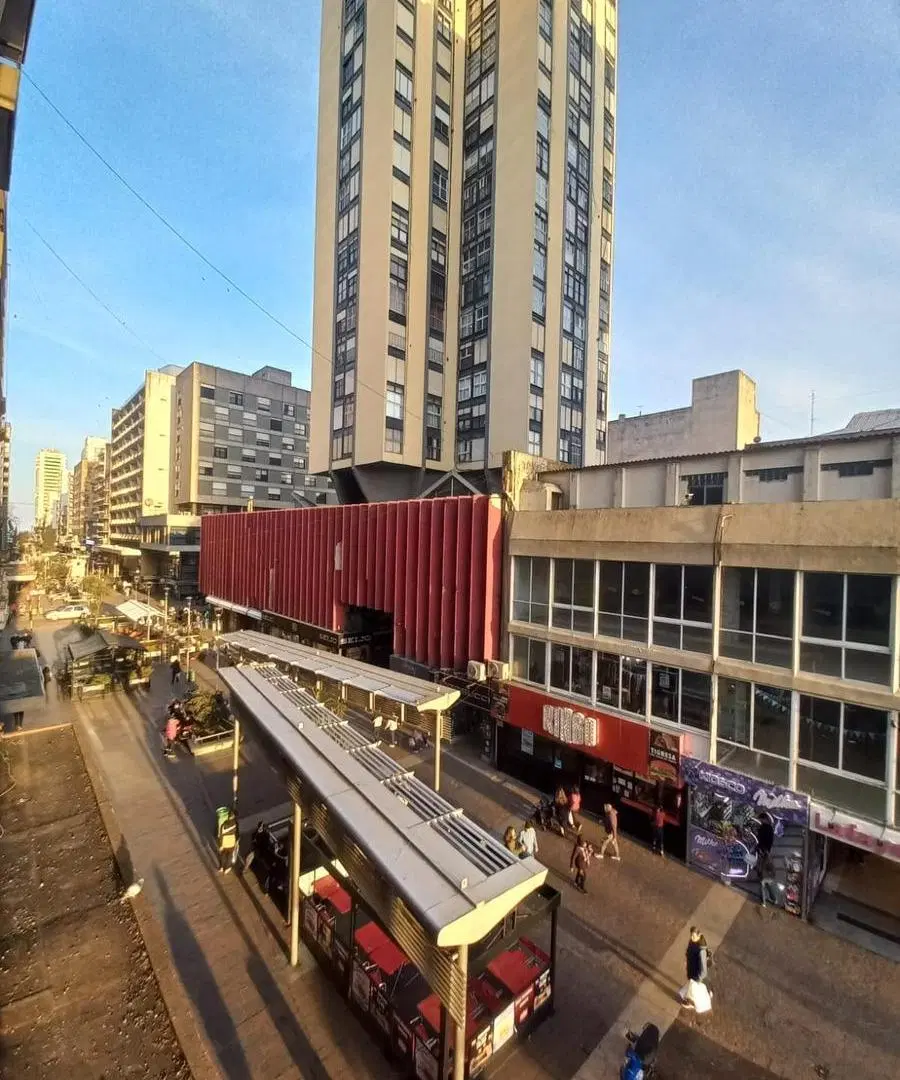 Departamento EN VENTA 3 AMBIENTES A LA CALLE CON BALCÓN SALIENTE 5