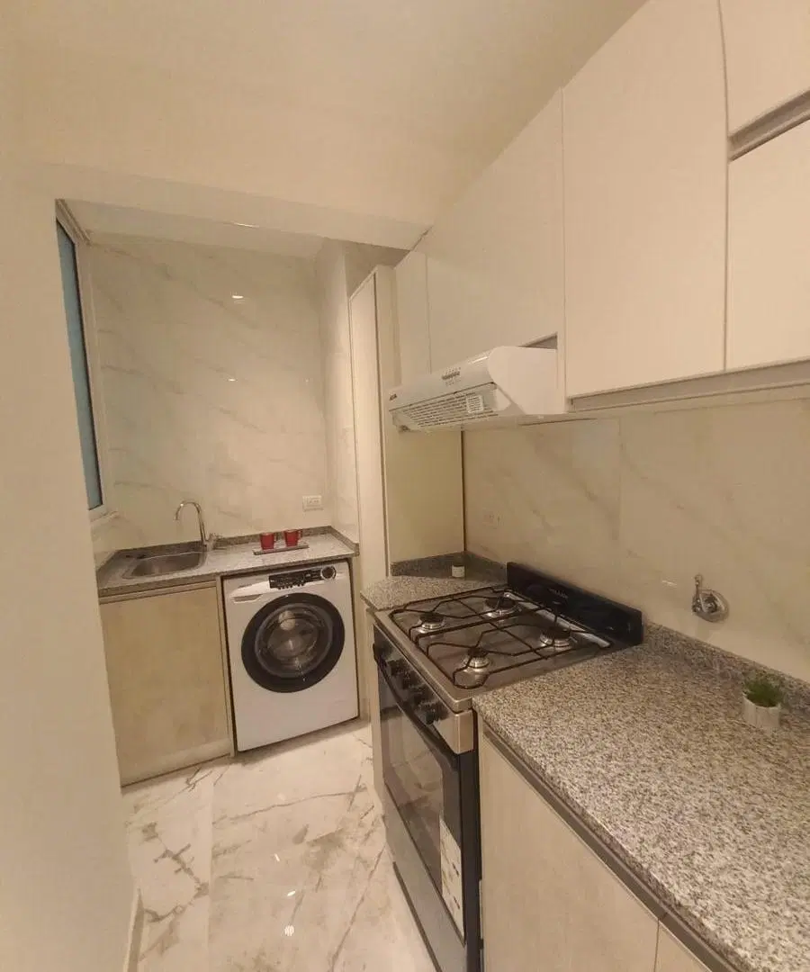 Departamento EN VENTA 3 AMBIENTES A LA CALLE CON BALCÓN SALIENTE 4