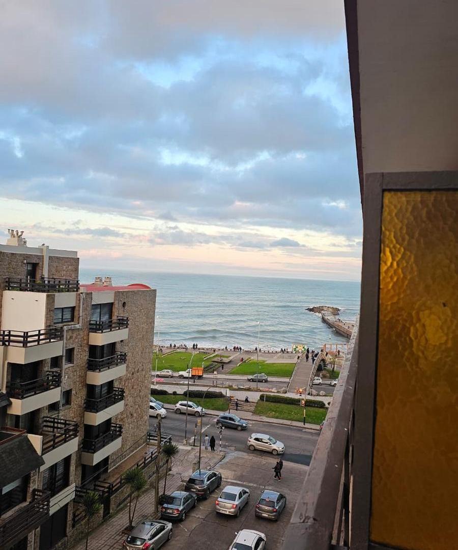 Foto de Departamento EN VENTA 2 AMBIENTES CON BALCÓN VISTA AL MAR, imagen 2