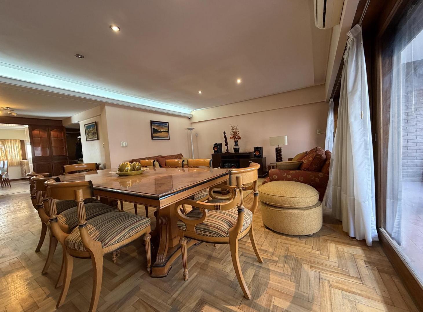 Foto de Departamento EN VENTA 4 AMBIENTES CON BALCÓN, BAULERA Y COCHERA DOBLE, imagen 3