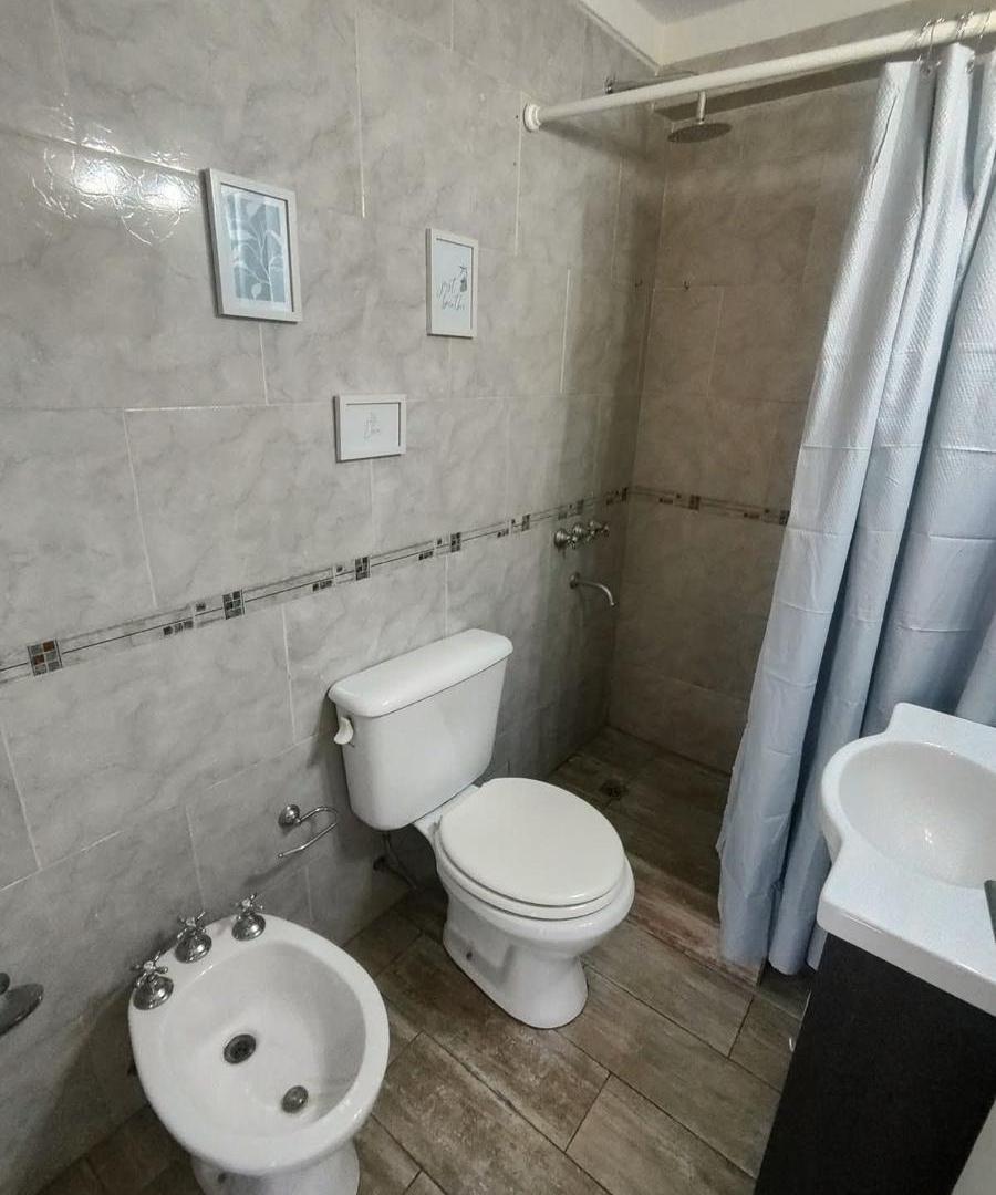 Foto de Departamento EN VENTA 1 AMBIENTE A LA CALLE CON BACÓN, imagen 5