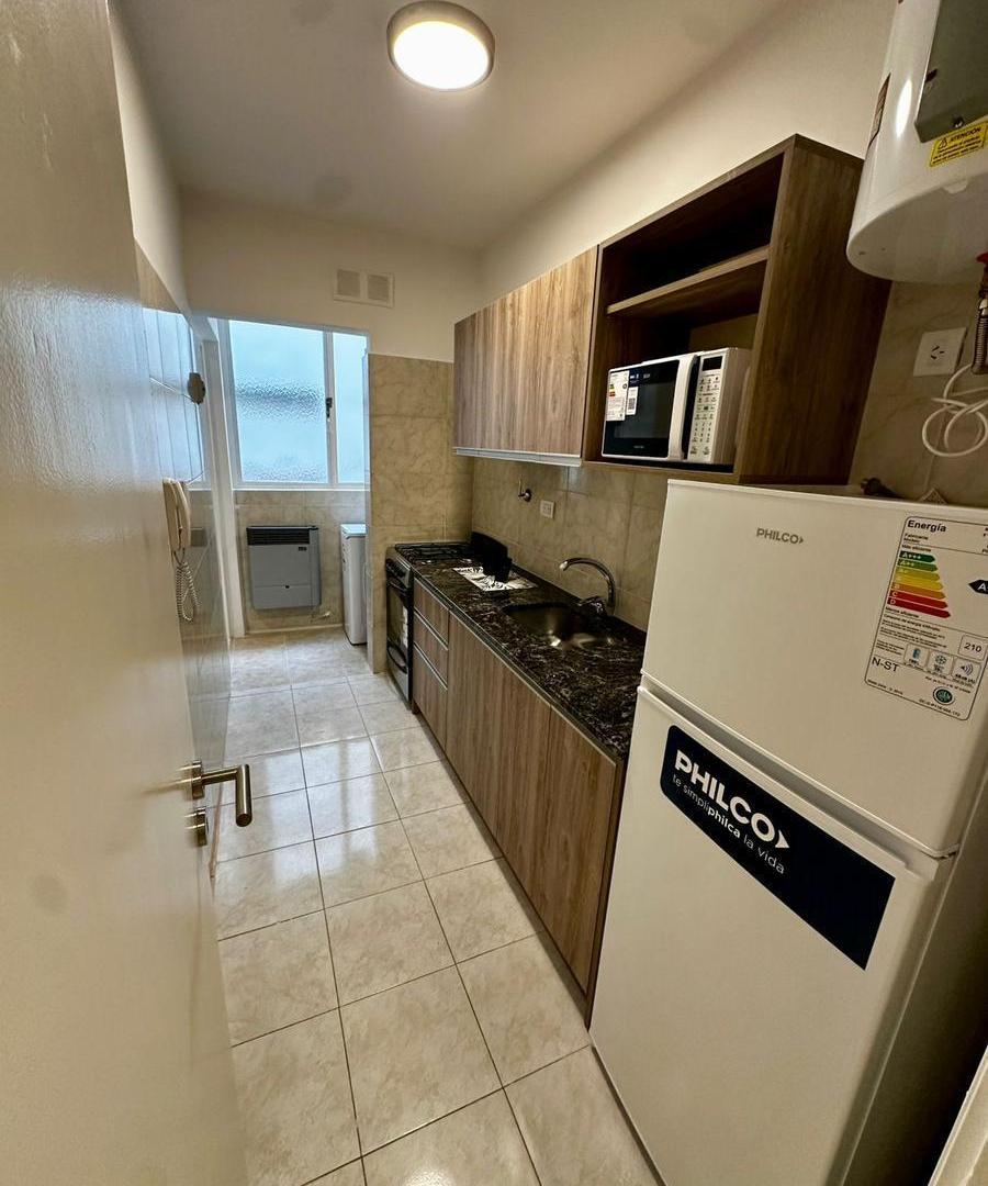 Foto de Departamento EN VENTA 2 AMBIENTES CON DEPENDENCIA EXTERNO CON BALCÓN, imagen 4