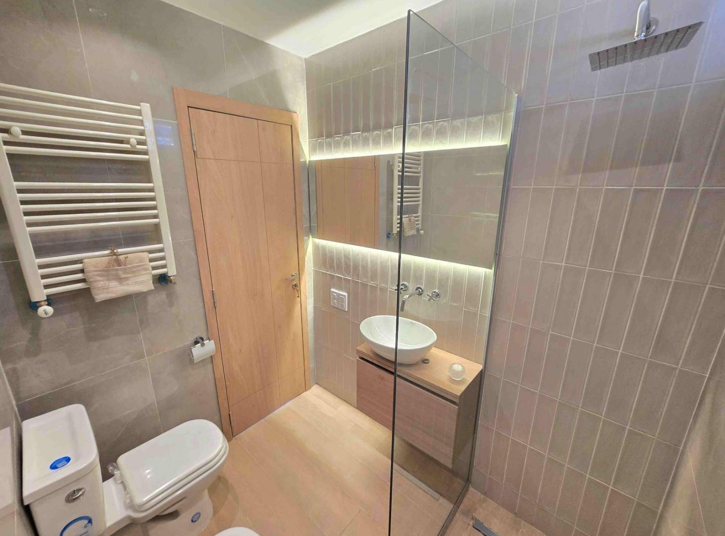 Foto de Departamento EN VENTA 4 AMBIENTES CON BALCÓN APAISADO, imagen 5
