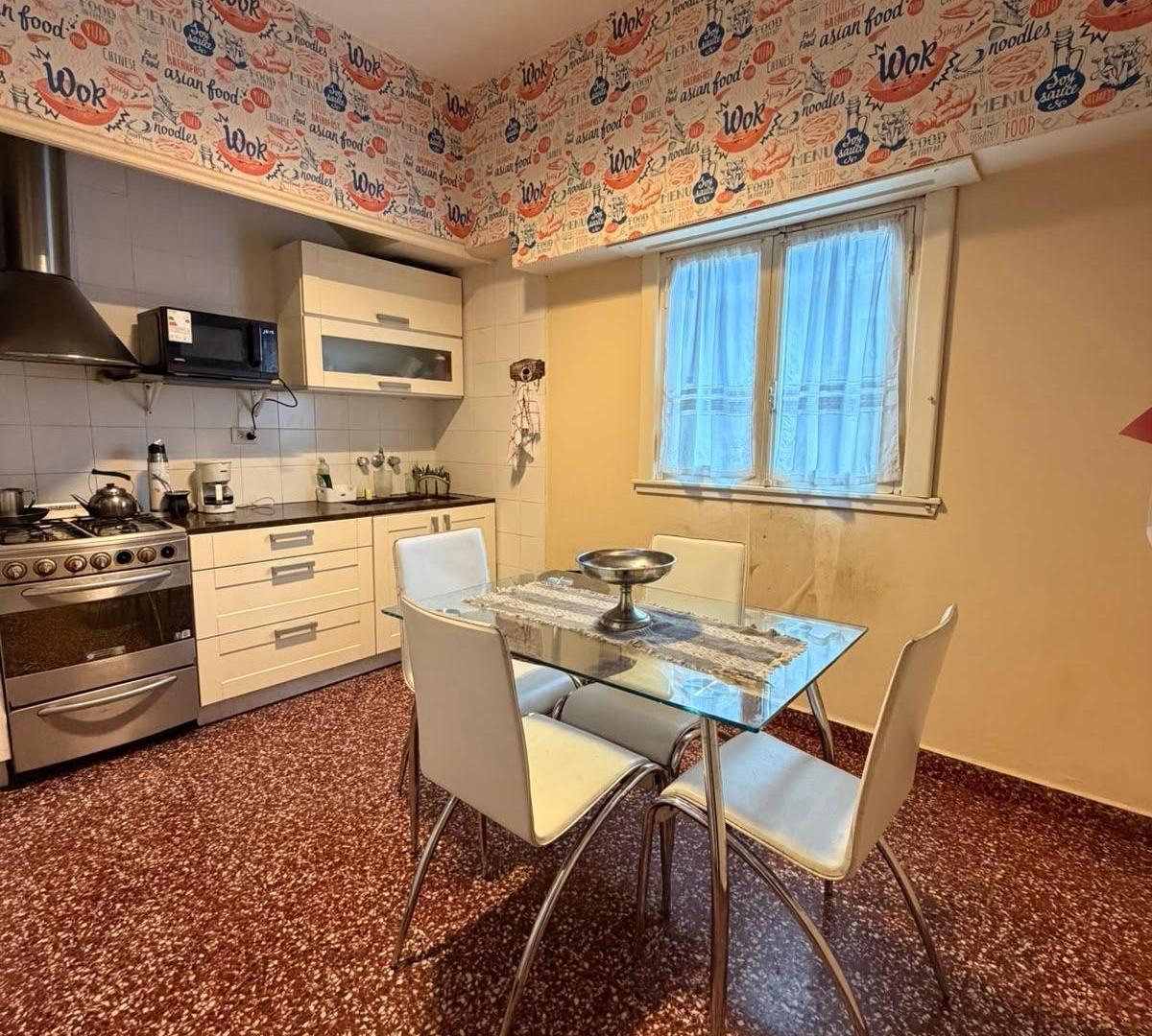Foto de Casa 4 ambientes con excelente ubicacion, imagen 2