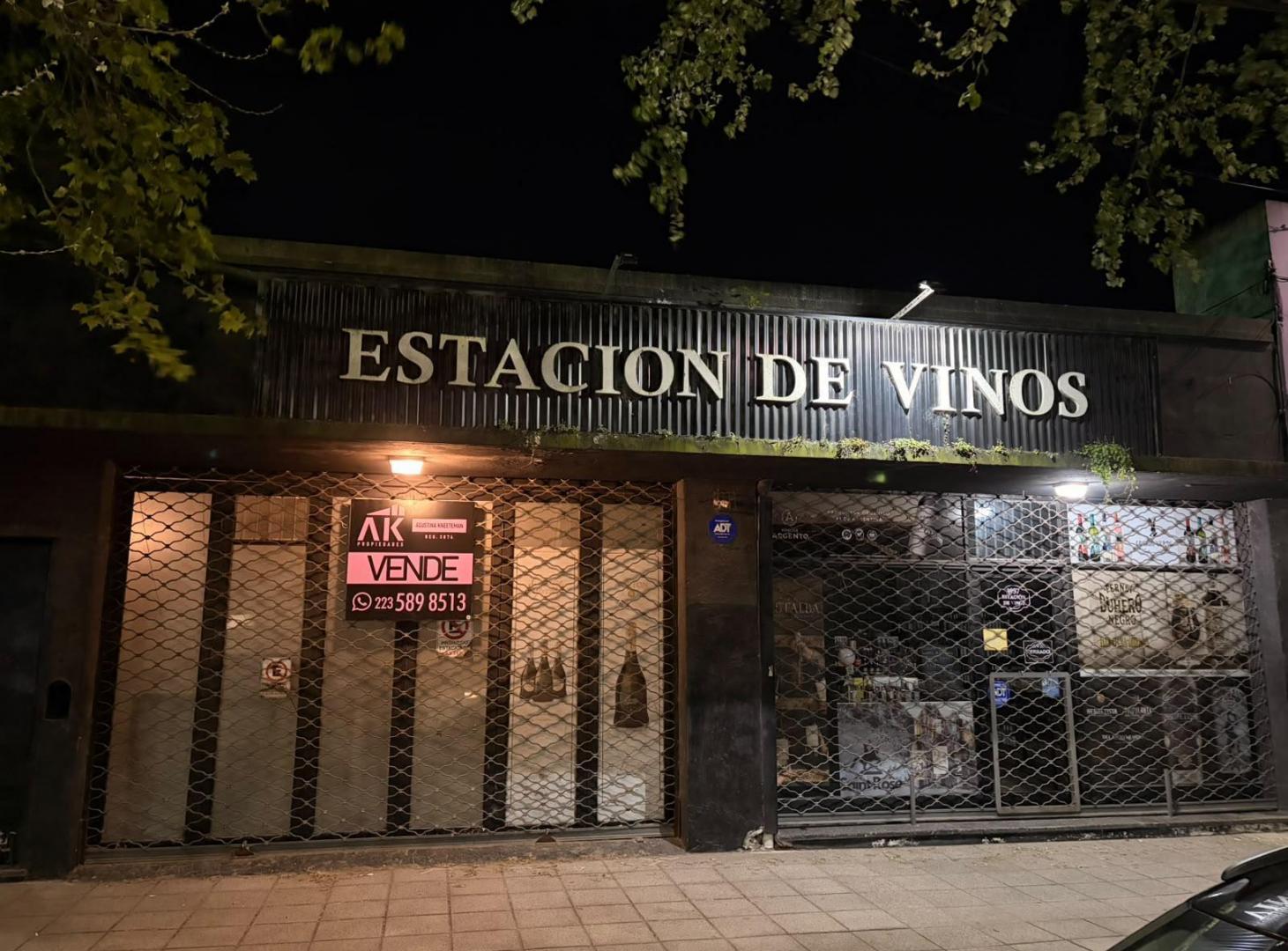 Foto de Venta - Dos locales con oficinas en planta alta, imagen 2