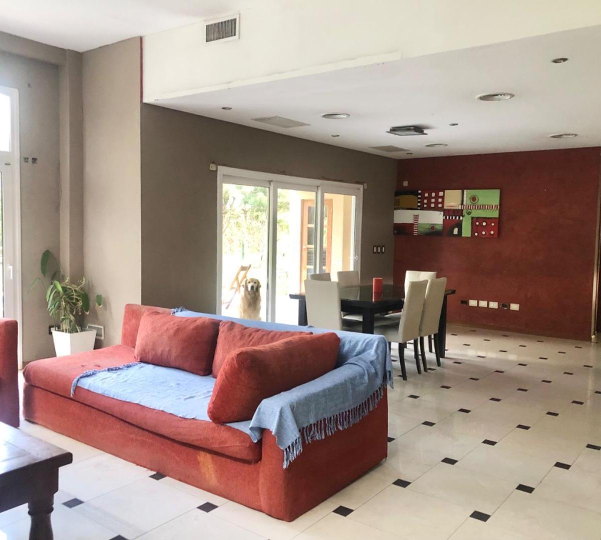 Casa en Venta Oportunidad Barrio Cerrado La Cesarina
