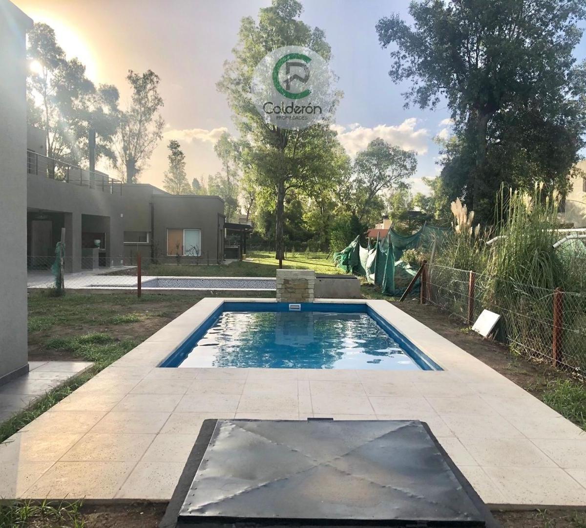 Casa en Venta Barrio Cerrado Alvarez  Del Bosque