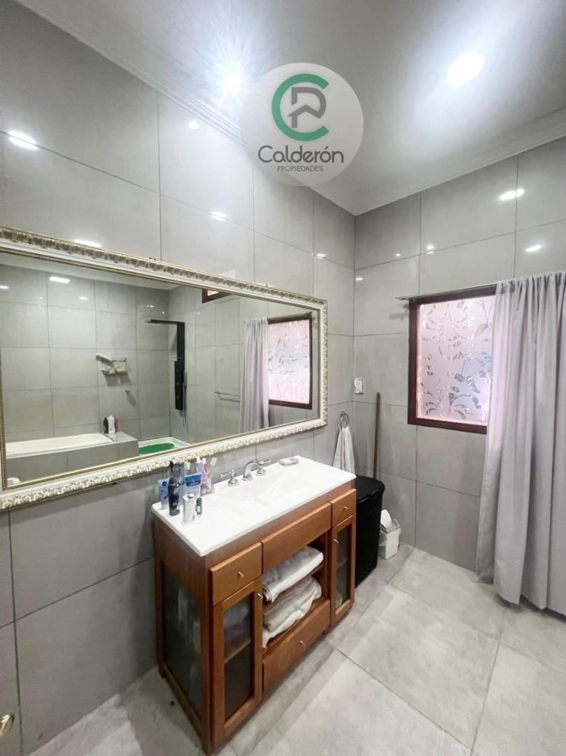 Foto de Casa en Venta PERMUTA Barrio Cerrado La Escondida, imagen 5