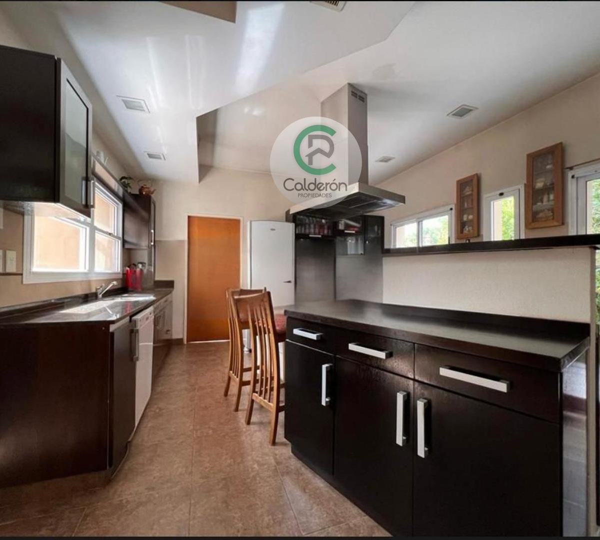 Casa en Alquiler Barrio Cerrado Campos de Alvarez 4