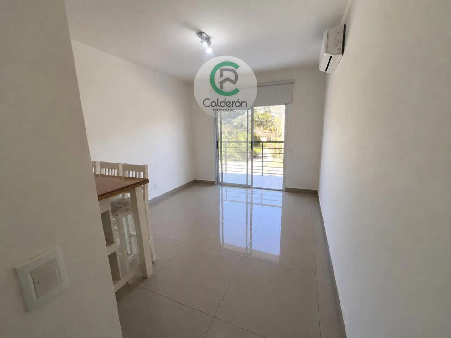 Departamento en Venta Complejo La Palmera Moreno 2