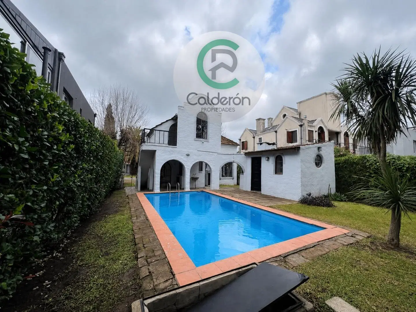 Casa en Venta Country Club Banco Provincia a Reciclar 1