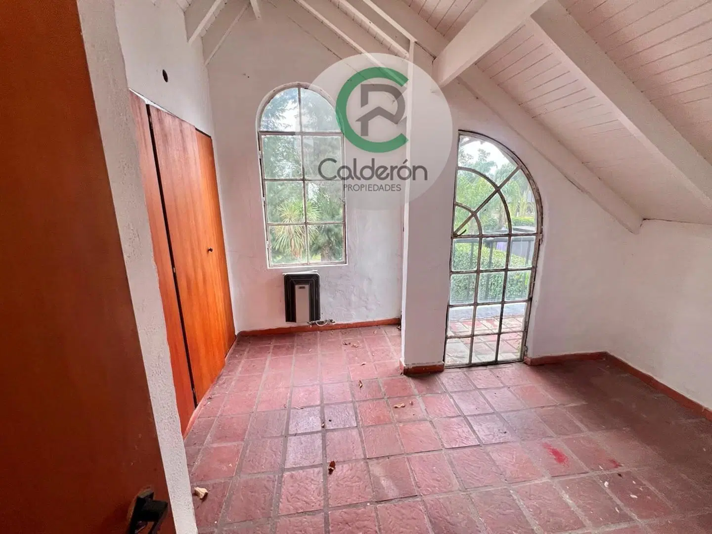 Casa en Venta Country Club Banco Provincia a Reciclar 2