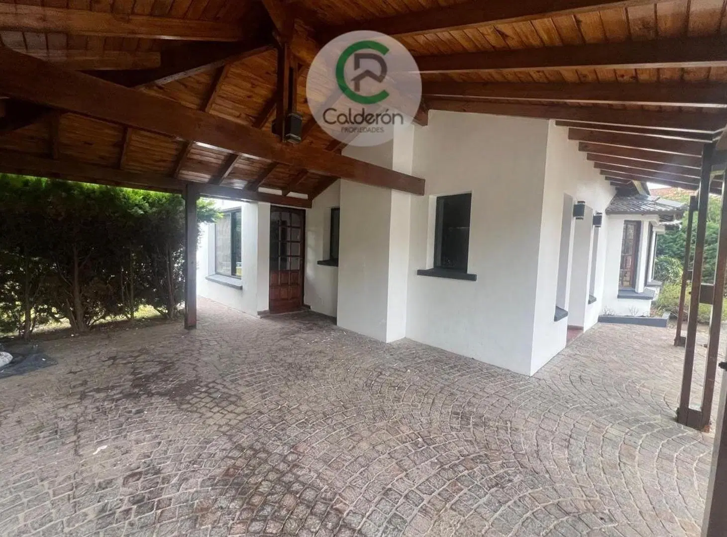 Casa en Alquiler Country Club Banco Provincia 1