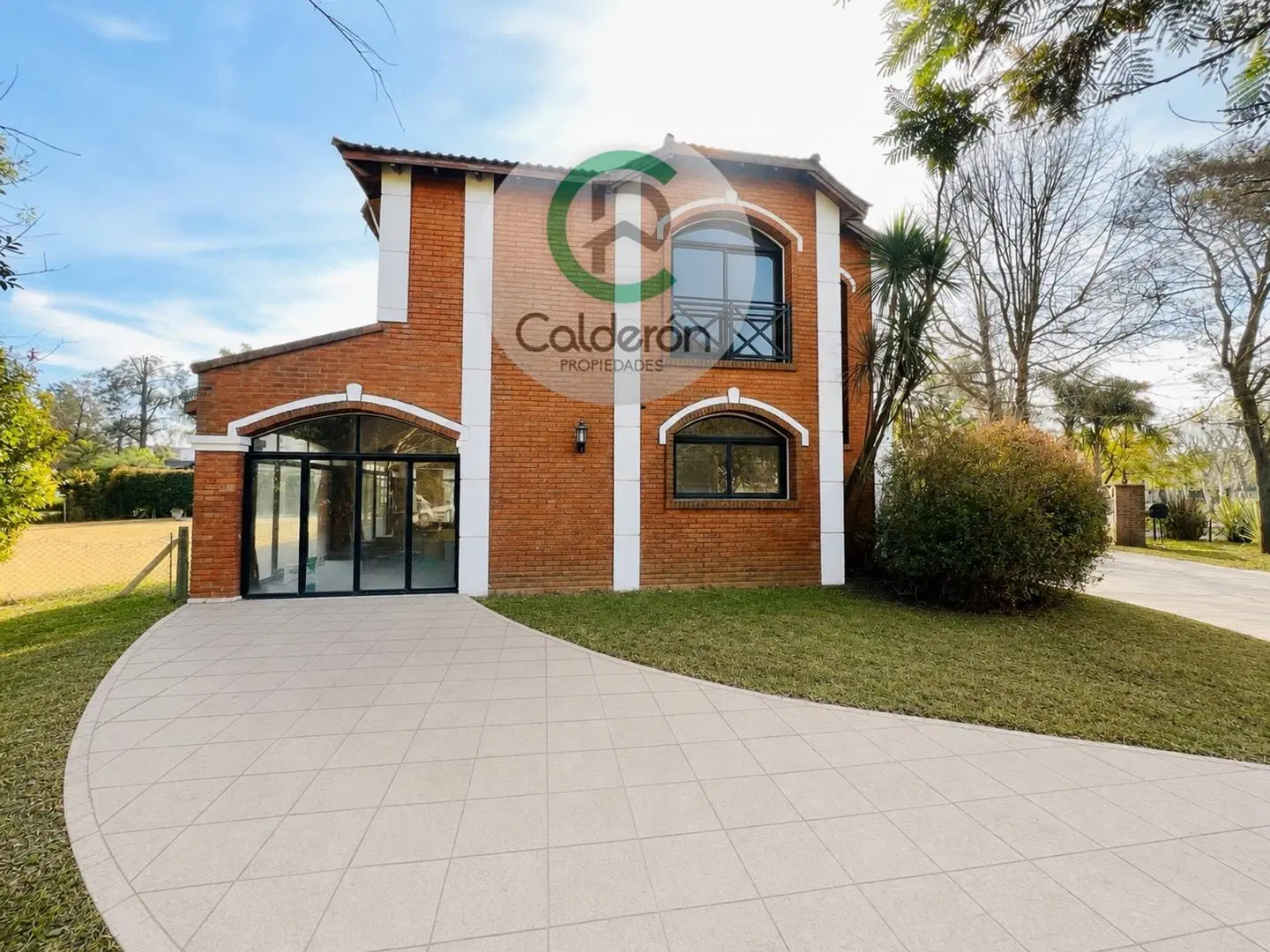 Casa en Venta Barrio Cerrado Campos de Álvarez OPORTUNIDAD 8