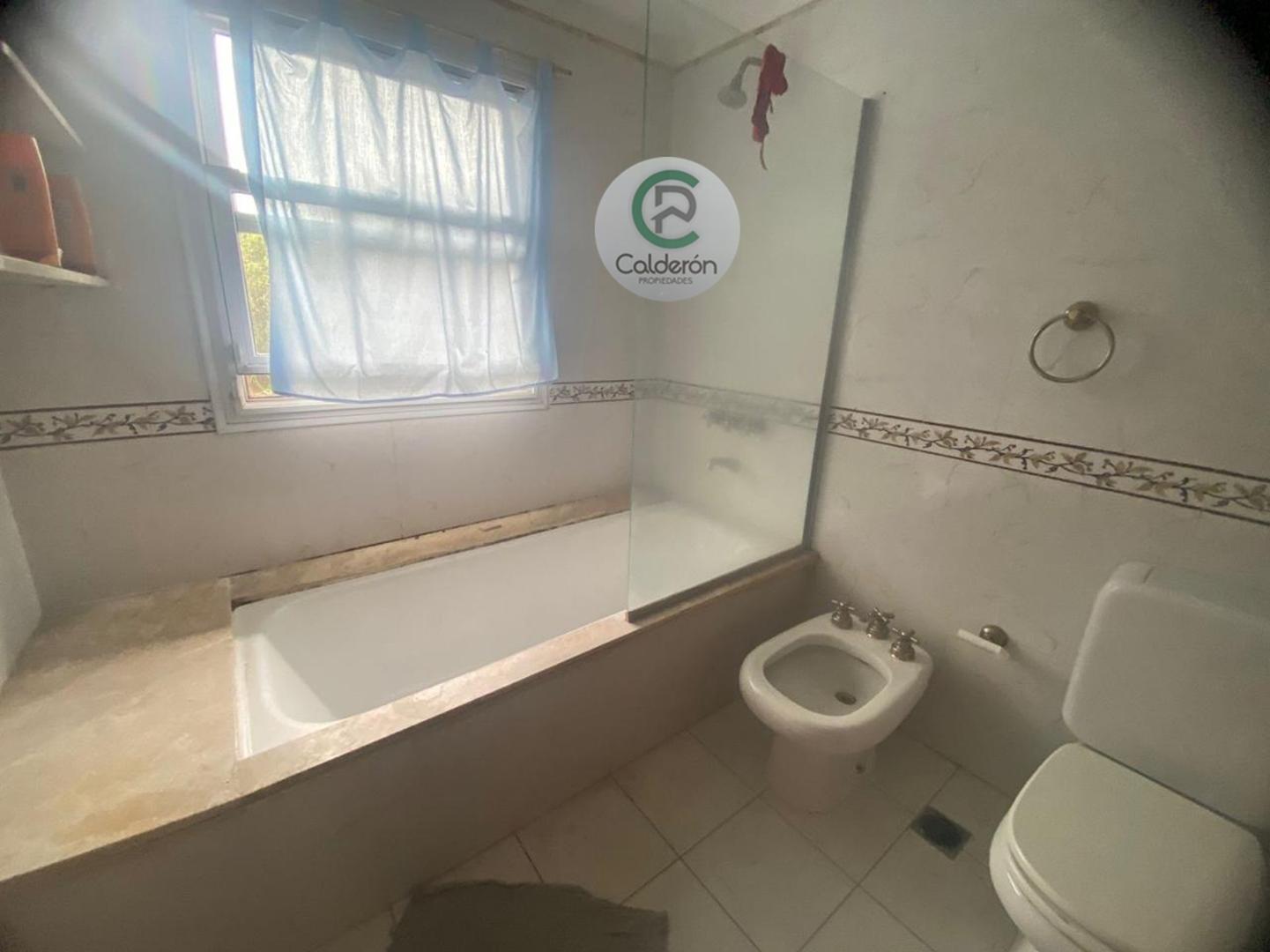 Foto de Casa en Alquiler DICIEMBRE Barrio Campos de Álvarez, imagen 1