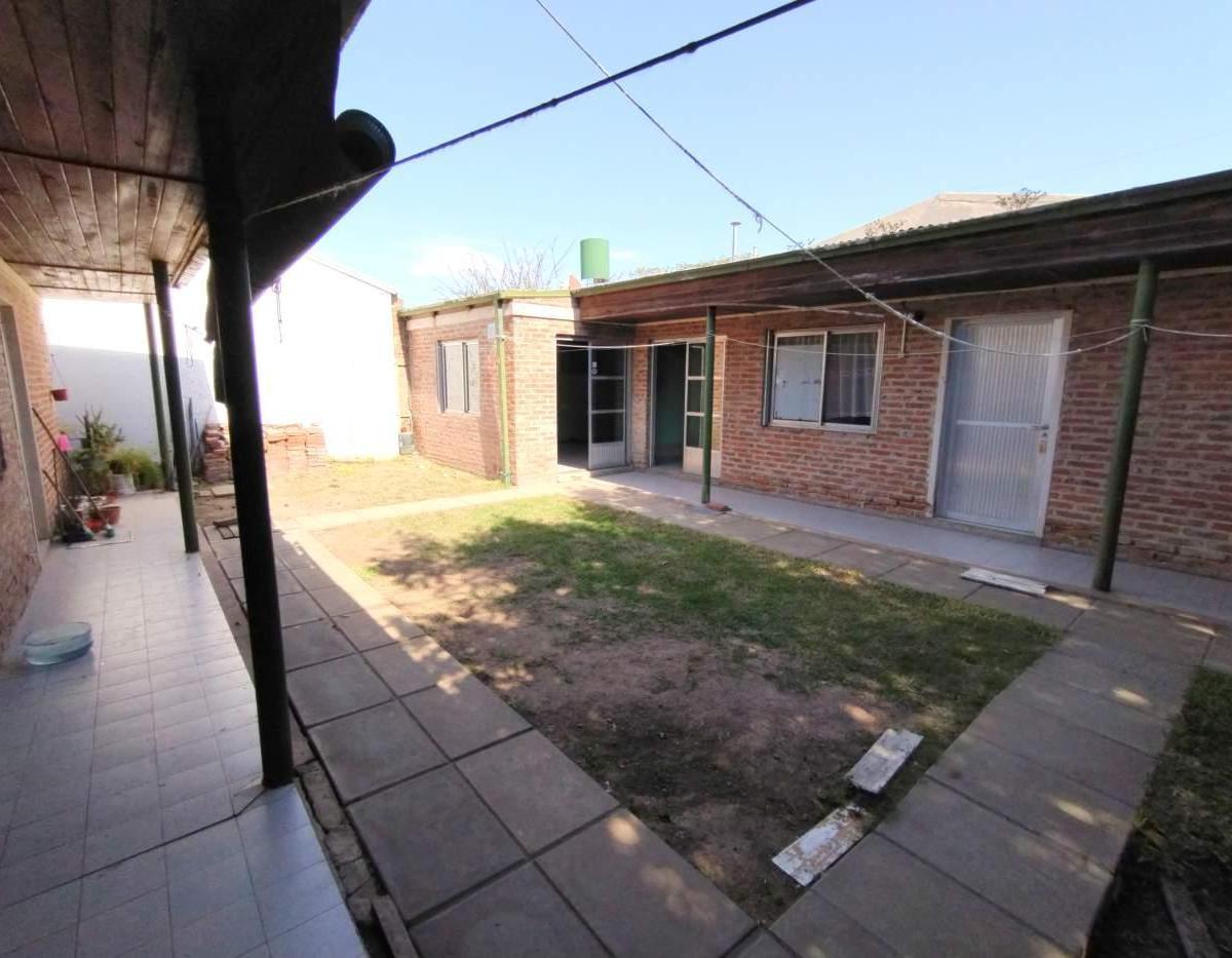 Foto de Moreno 3998. Casa Pensión en Venta en Esperanza, imagen 3