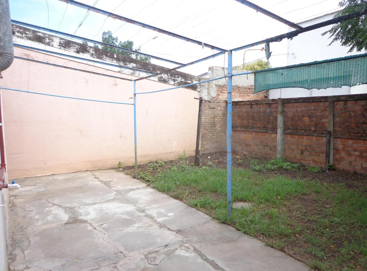 Vivienda Familiar mas Duplex en lote doble frente