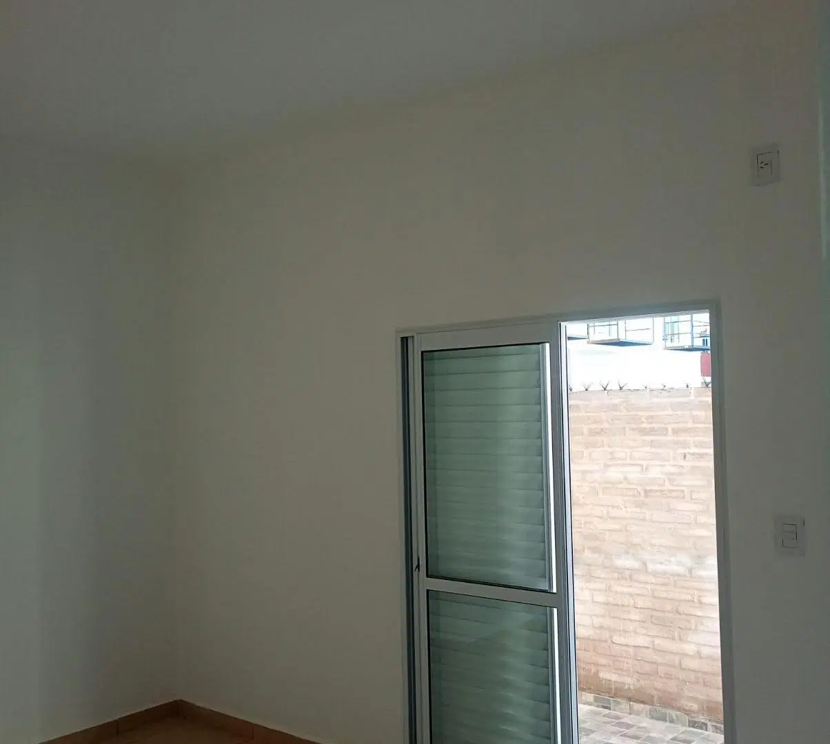 Vivienda Familiar Barrio los Troncos 4