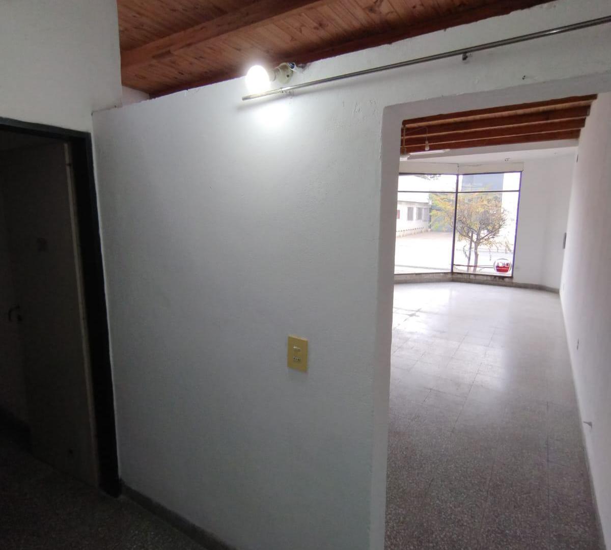 Foto de A. Aufranck 1380- Local en Alquiler en Esperanza, imagen 5