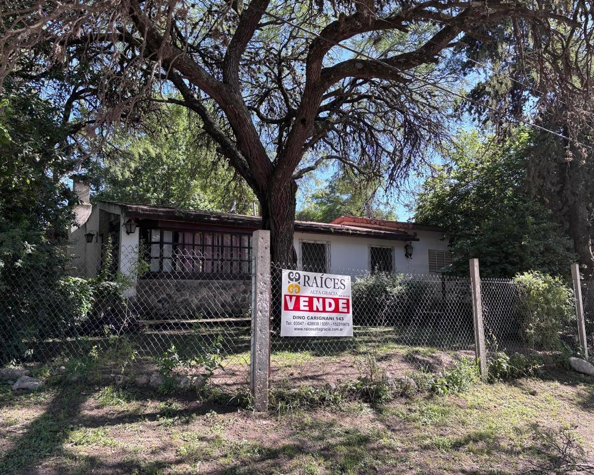 Casa Sobre Calle Costanera Río en Villa Los Aromos - Av Los Aromos - Cordoba 4
