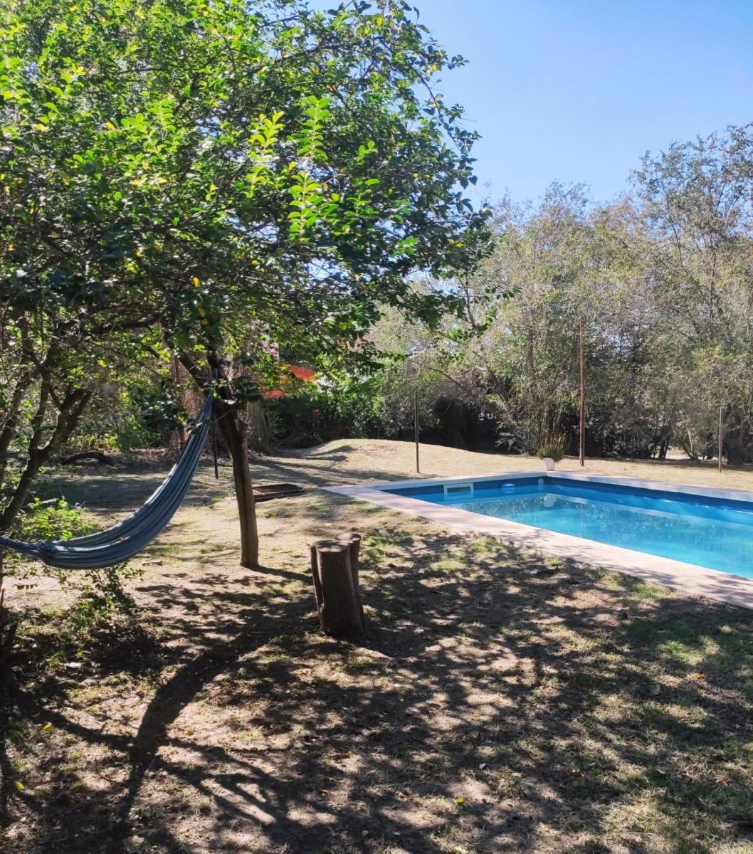Casa Sobre Calle Costanera Río en Villa Los Aromos - Av Los Aromos - Cordoba 5