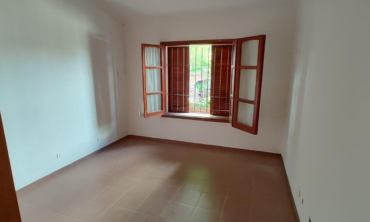 Casa Amplia en Barrio Cámara - Calle Roberto Saieg - Alta Gracia 2