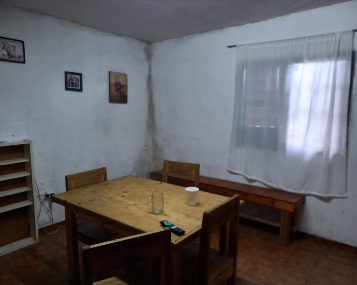 Oportunidad Casa en Aguilera a 30 Mt Hipolito Yrigoyen 1